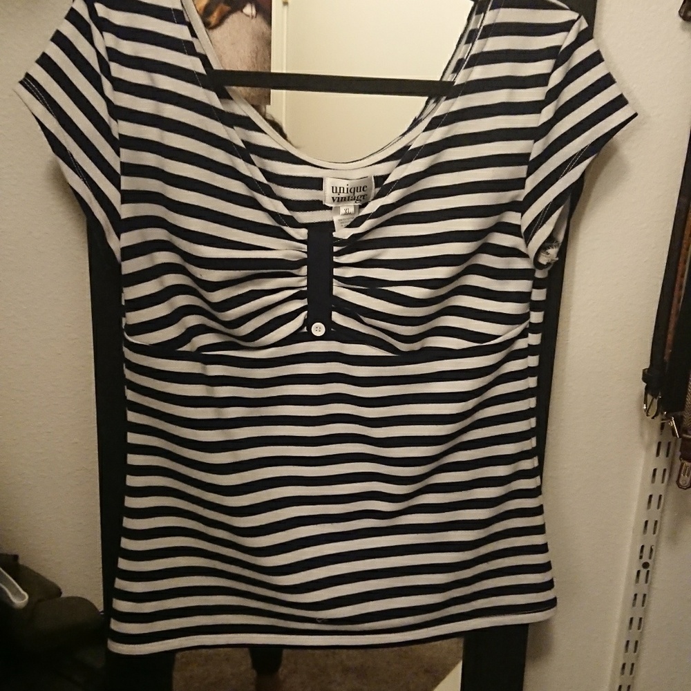 Unique Vintage stripped shirt